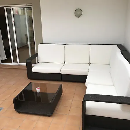 Gloria Villa *